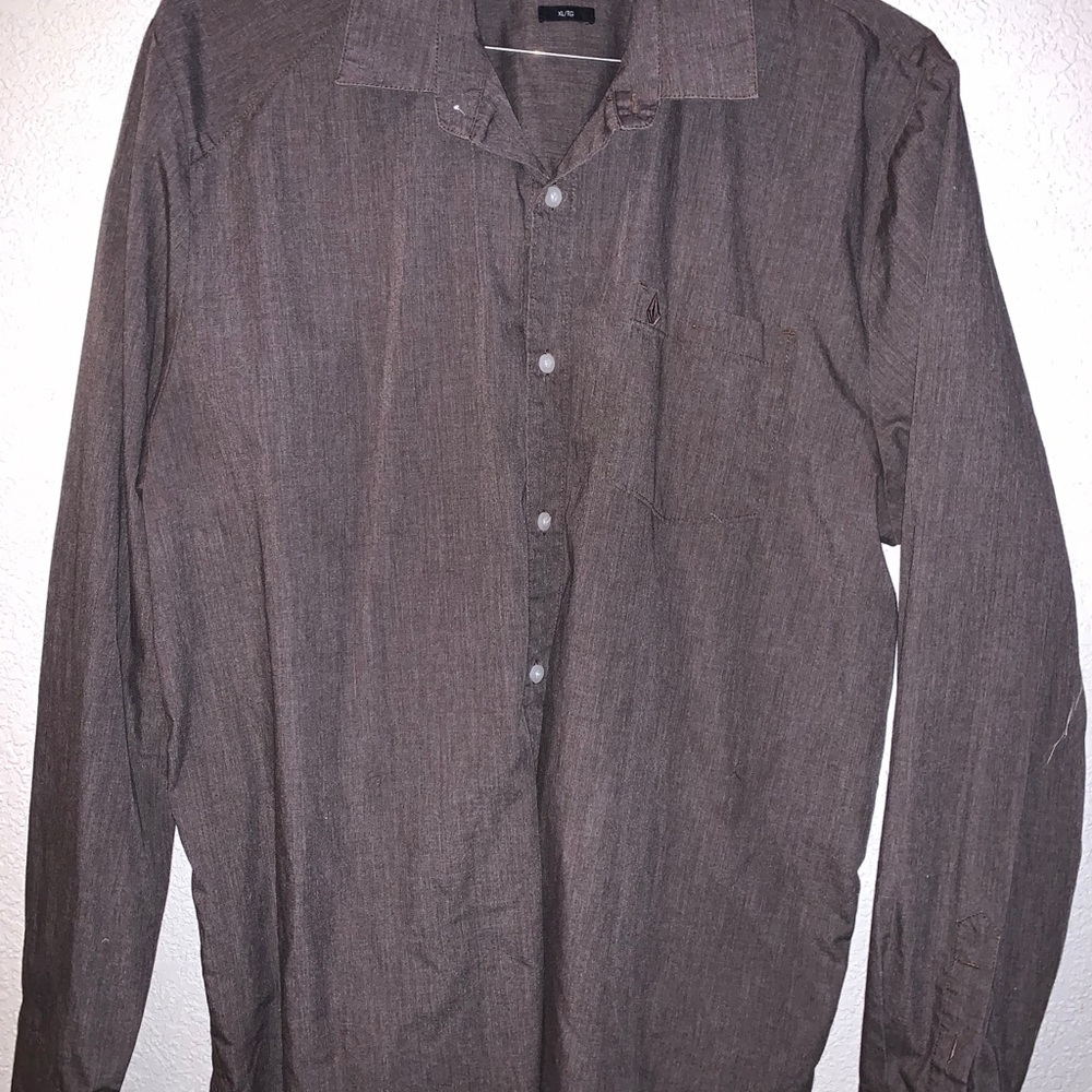 Volcom Button Up - image 2